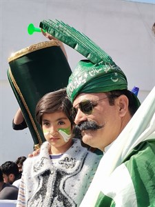 Little fan with Chacha Pakistani 