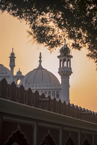 Shah sharf Chillah gah Chiniot Mosque in Golden hour 