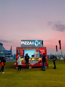 Qatar Pizza Box